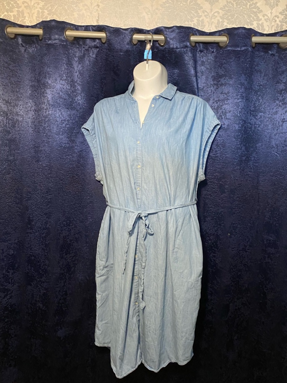 OLD NAVY Light Blue Chambray Lightweight Denim Shirt Dress with Tie Waist 4X
